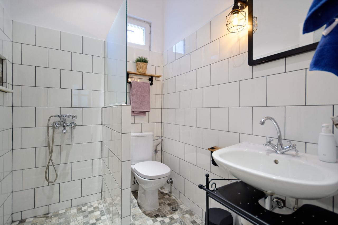 Kosta'S Cottage House Athènes Extérieur photo